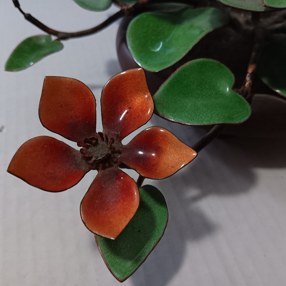 Bovano Metal Floral - Picture 4 of 5